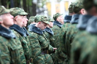 До скольки лет берут в армию в России (до какого возраста призывают)?