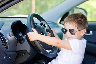 Зрение для водительских прав: дальтонизм и дихромазия существенны?